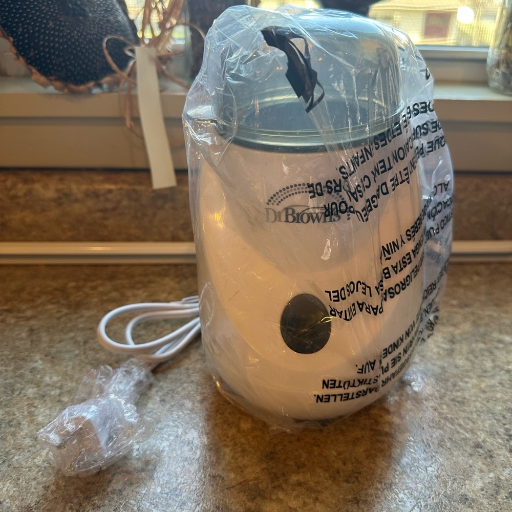 Dr. Brown's White Bottle Warmer - Picture 3 of 3